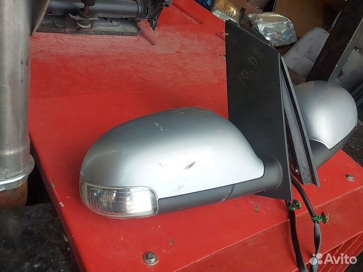 Зеркало заднего вида Фольксваген Тоуран с 2007г