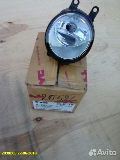 Фара противотуманная левая Toyota