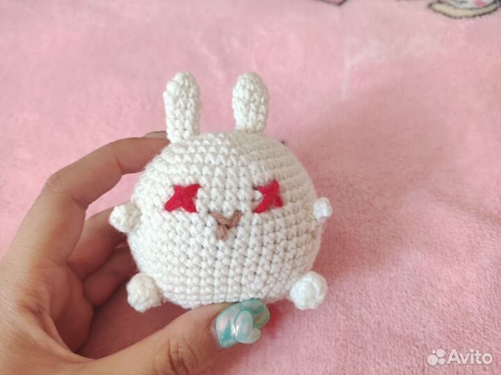Зайка вязаный ручной работы