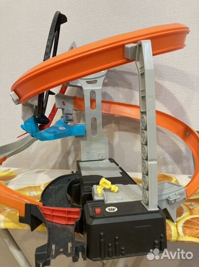 Трек hot wheels