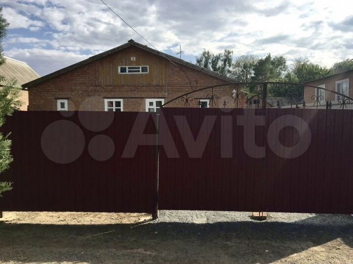 Дом 56 м² на участке 9 сот.