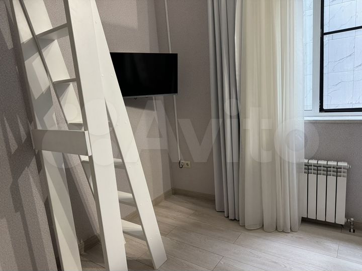 Квартира-студия, 35 м², 1/8 эт.