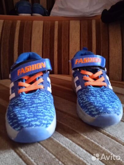 Кроссовки с роликами