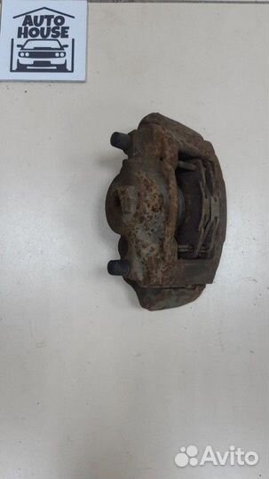 Суппорт передний левый Opel Vectra