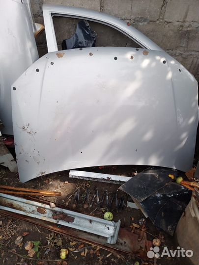 Капот LADA Kalina