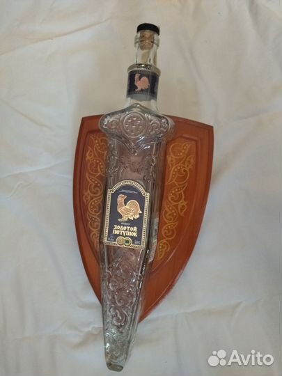 Бутылка на подставке