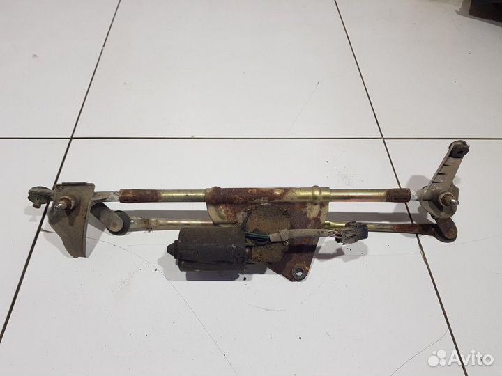 Трапеция стеклоочистителей с моторчиком