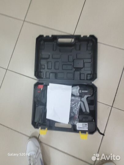 Гайковёрт аккумуляторный 21В электрический