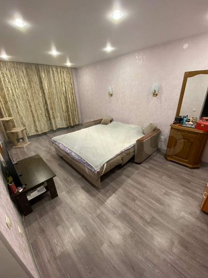 2-к. квартира, 42 м², 1/5 эт.