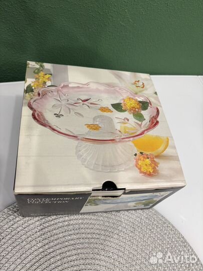 Конфетница стеклянная