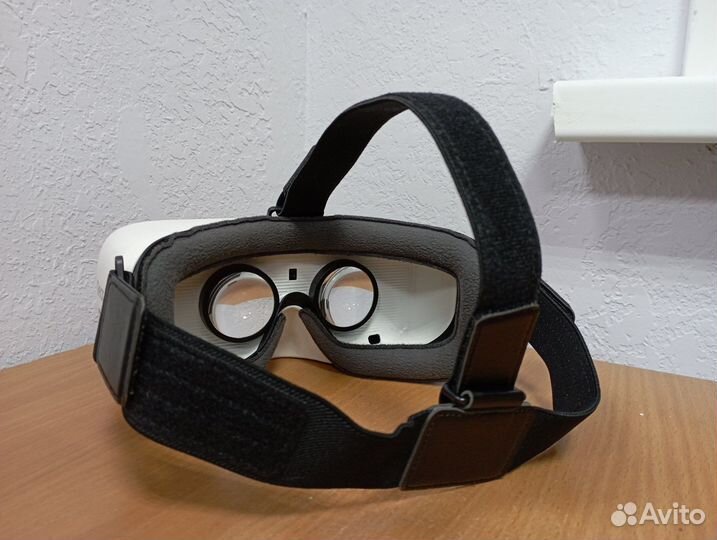 Очки для смартфона Samsung Gear VR (SM-R322)