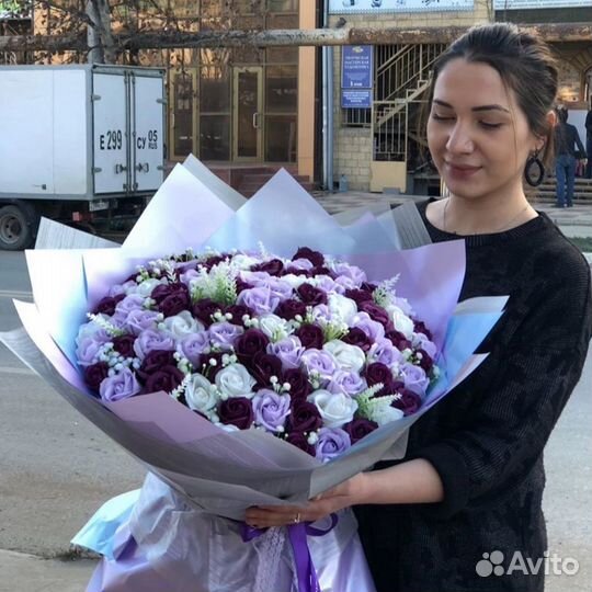 Купить 101 розу букет цветы маме сердце подарок