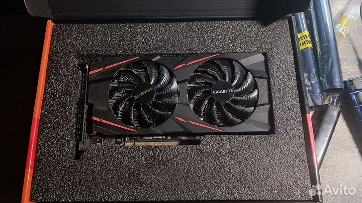 Видеокарта rx580 8gb gigabyte