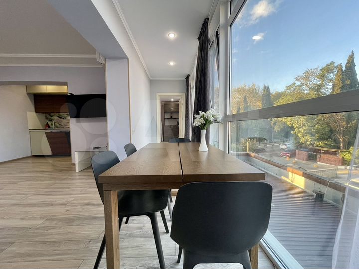 3-к. квартира, 80 м², 4/25 эт.