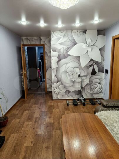 3-к. квартира, 53 м², 2/5 эт.