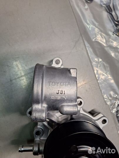 Помпа Land Cruiser 200 4,5 Diesel