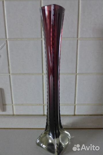 Парные вазы берц марганцевого стекла