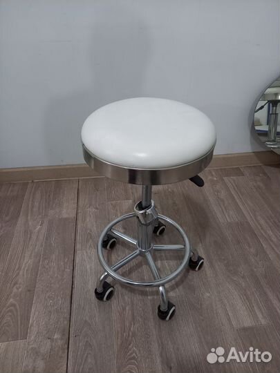 Стульчики,лампа тележка