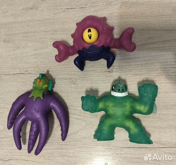 Тянущаяся фигурка goojitzu (Гуджитсу)