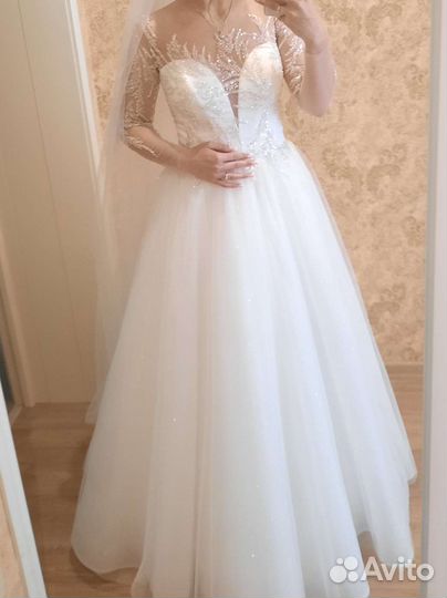 Свадебное платье