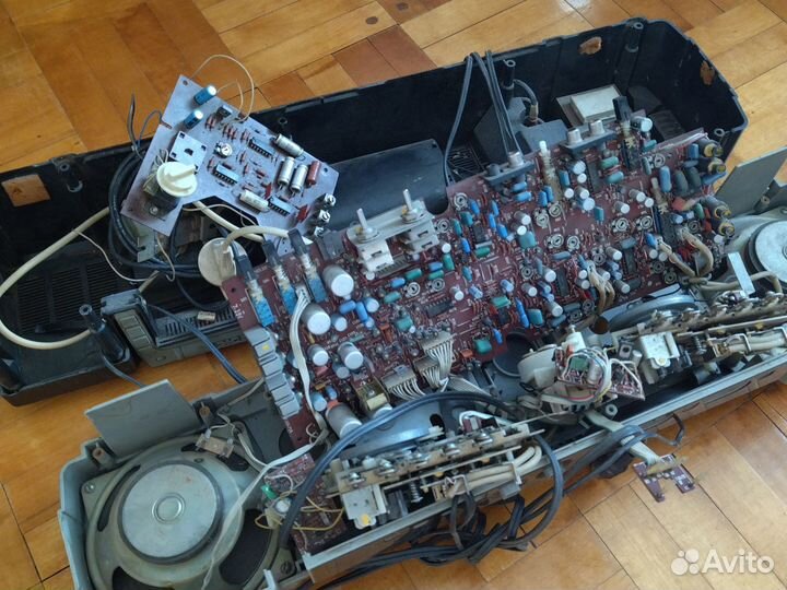 Кассетный магнитофон