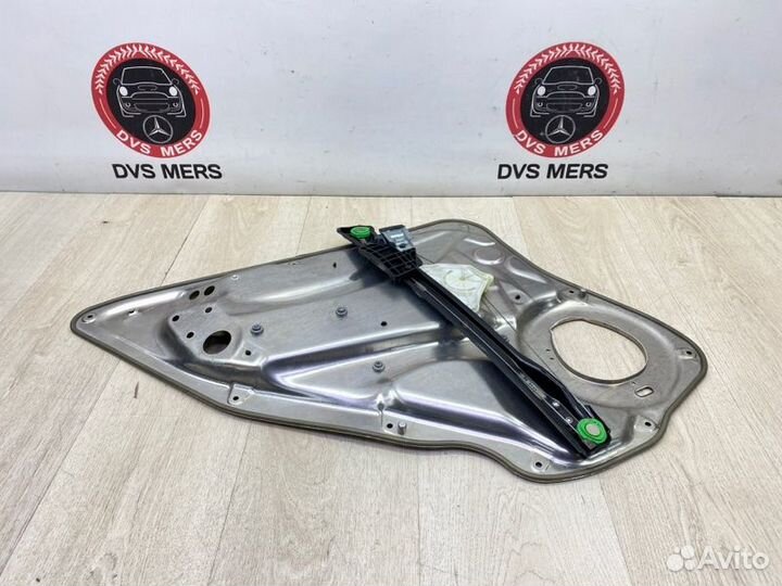 Стеклоподъемник двери задний правый Mercedes E