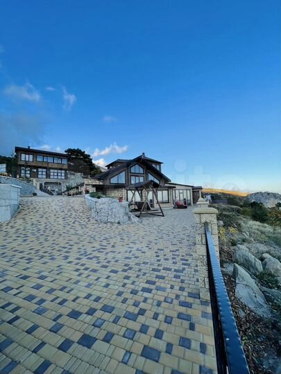 Дом 220 м² на участке 30 сот.