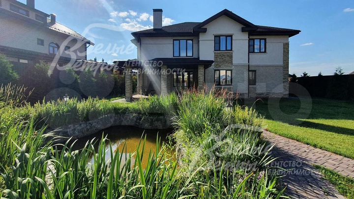 Дом 255 м² на участке 12 сот.