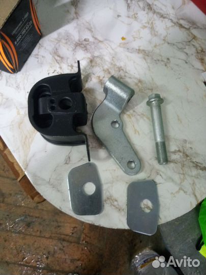 Подушка кпп ваз 2110