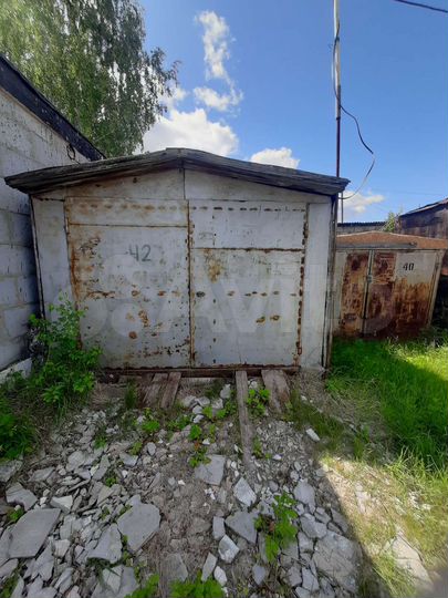 Гараж, > 30 м²