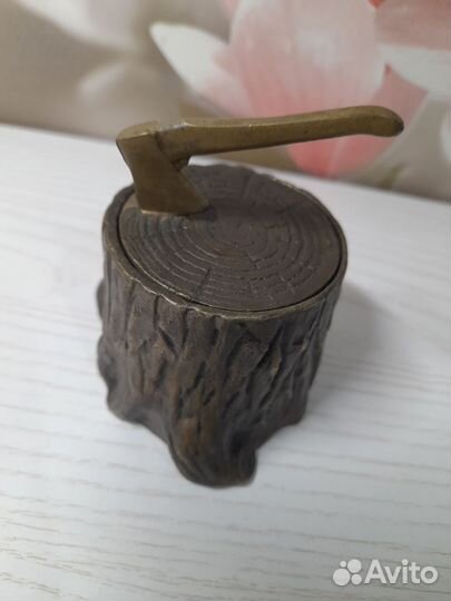 Пепельница СССР бронза