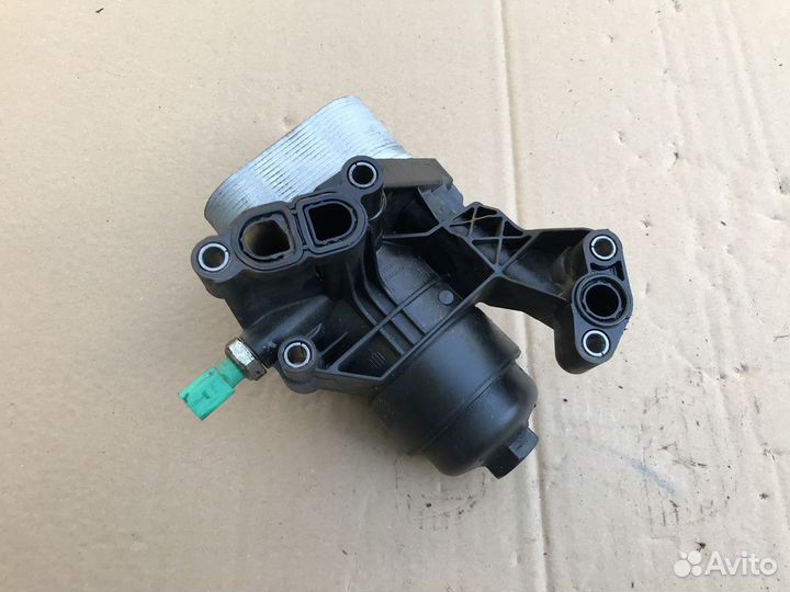 Корпус масленого фильтра Volkswagen Tiguan 11-17