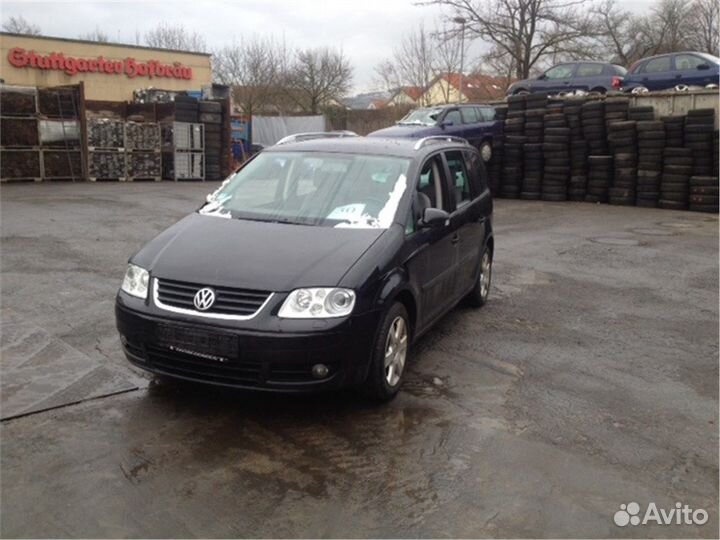 Разбор на запчасти Volkswagen Touran