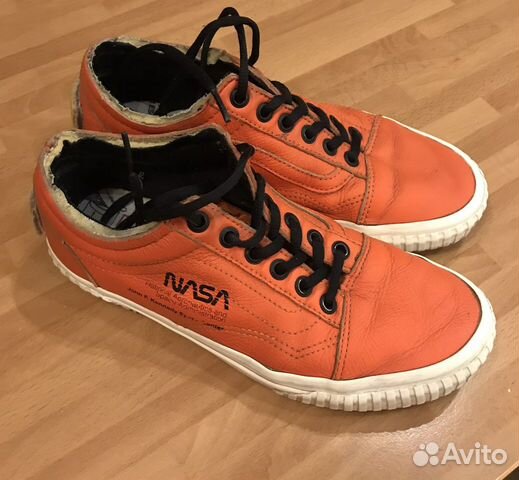 vans nasa