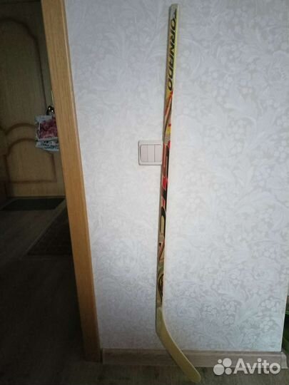 Клюшка хоккейная