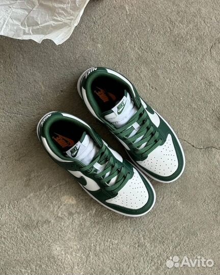 Nike Dunk Low ‘Varsity Green Michigan State’