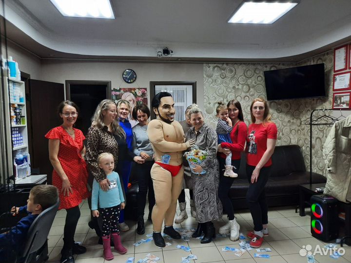 Шуточный стриптиз Артур Пирожков