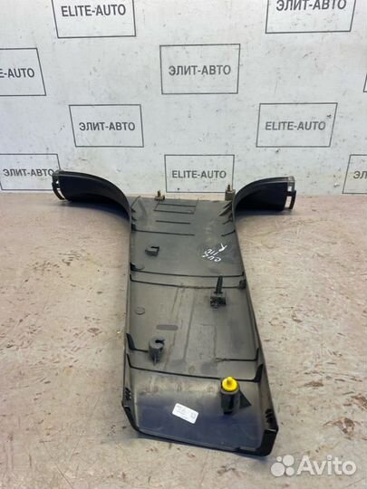 Обшивка стойки центральной правая Chevrolet Cruze
