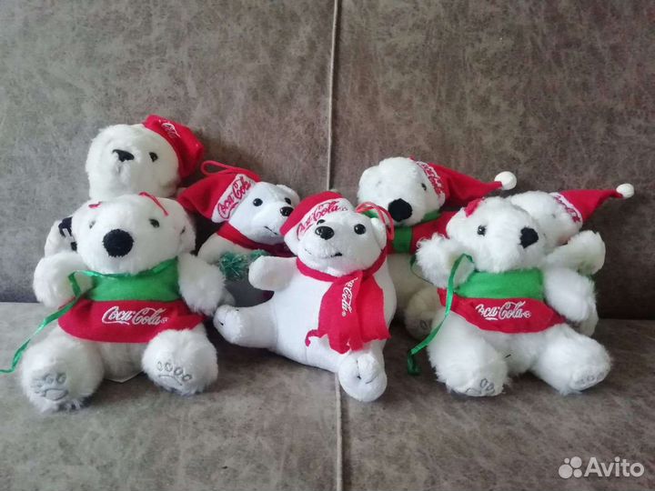Коллекция мягких медведей кока кола