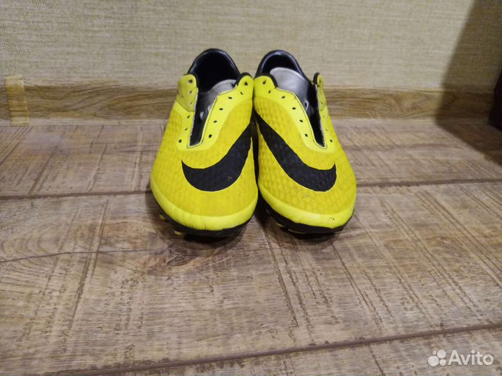 Футбольные бутсы Nike hypervenom. 42 размер