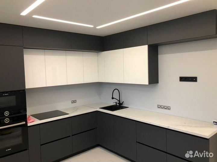 Кухонные гарнитуры. Арт.Ж040