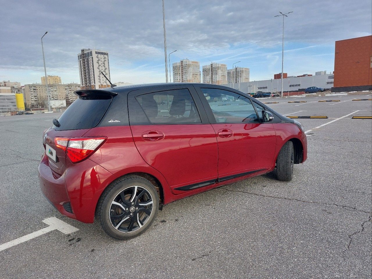 Toyota Yaris: фото владельца