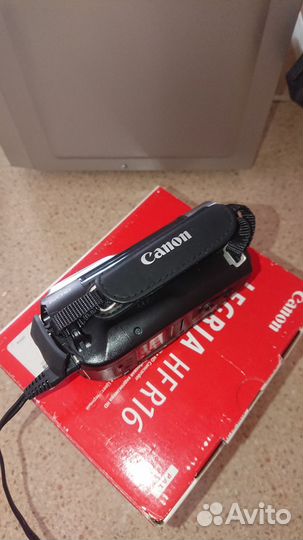 Видеокамера Full HD Canon Legria R16/Япония