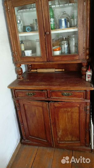 Антикварный буфет