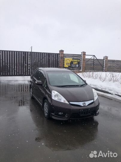 Honda Fit Shuttle 1.3 CVT, 2011, 98 900 км