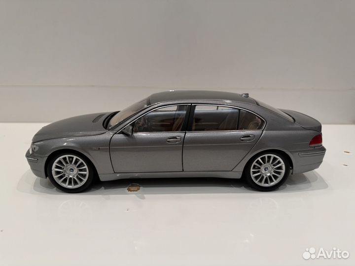 Модель 1 18 BMW E66 Kyosho