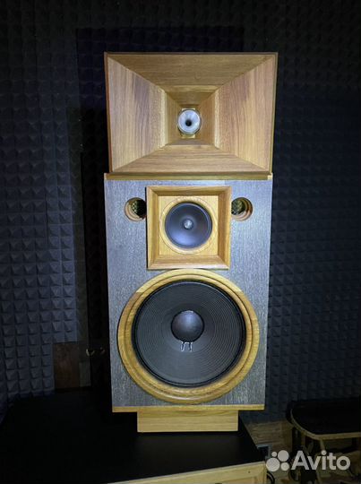 Акустическая система (колонки). Авторская работа