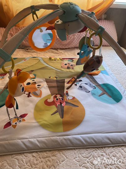 Детский коврик, предкроватный мобиль