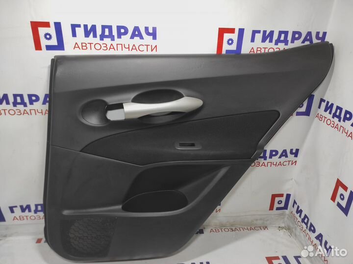 Обшивка двери задней правой Toyota Auris (E150) 67