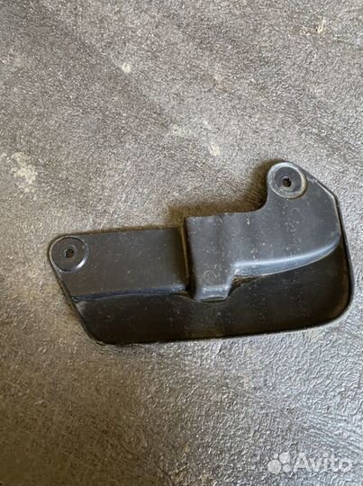 Sandero stepway брызговик передний